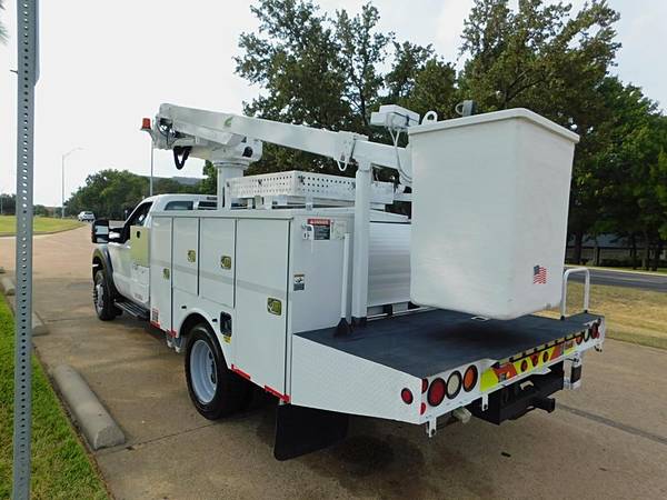 2011 Ford Super Duty F-550 - Photo 15