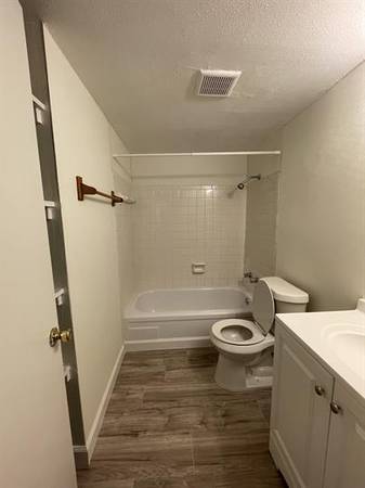 $875.00 / 1br - 625ft2 - 12-10163813012895619121
