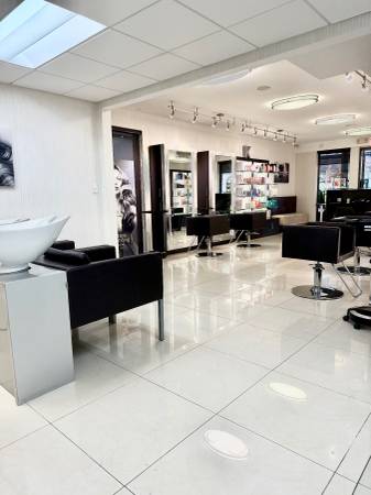 Hair Salon in Downtown Pleasanton 1