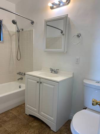$2,600 / 2br - 900ft2 - Duplex unit 1-level  Back Yard washer/dryer Remodeled (El Cajon)63663888769923120