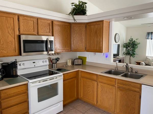 $1,800 / 2br - Winter Visitors!Clean/Comfortable 2 Bed, 2 Bath Furnished Winter Home. (Lake Havasu City, AZ)64038882169730122