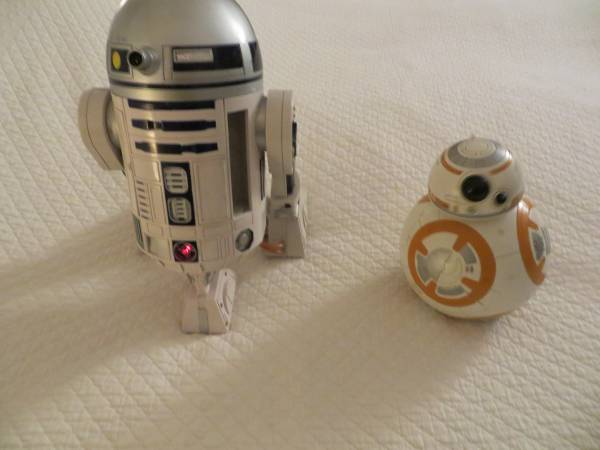 Star Wars R2D2 and BB8 robot rover vintage collectible R2 Skywalker 1