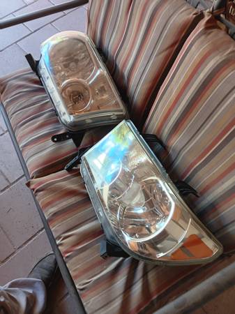 OEM side mirrors, Headlights, tail lights for 2007 - 2013 Toyota Tundr 1