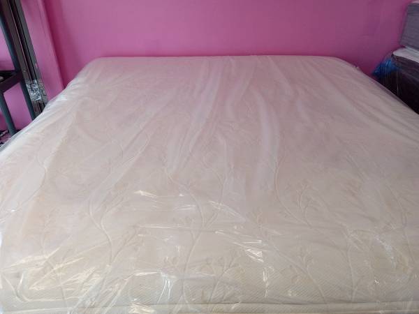 King Mattress 1