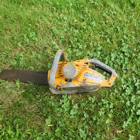 Wanted need help with small repairs chainsaws Near Monmouth Maine 1