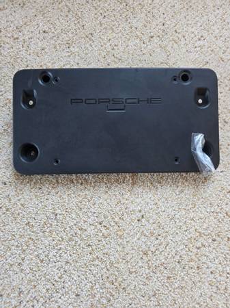 Porsche Macan Front License Plate Bracket 1