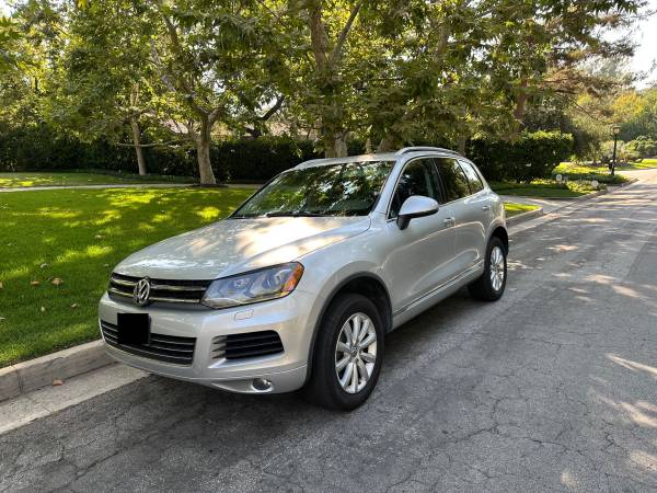 2011 Volkswagen Touareg SUV V6 - $7.950 (pasadena)63469919247619120