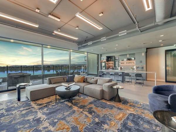 $2,475 / 1br - 716ft2 - Cuando los minutos importan, vive donde trabajas y te diviertes (Vancouver Waterfront)63831327735681123
