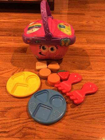 LeapFrog Shapes and Sharing Picnic Basket 1