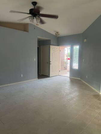 $1,750 / 3br - 5243 Salmon run ct (N Las Vegas)63859499906945122
