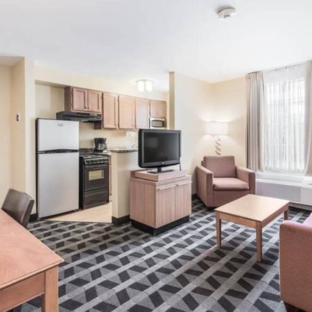 $1,280 / 1br - Vida asequible todo incluido: sin tarifas ocultas (4650 Cornell Rd, Blue Ash, OH)63974613600130122