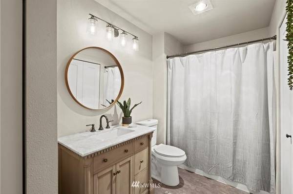 $1,500 / 1br - 770ft2 - Love where you live in the highly desirable Community of Windsong Arbo (Kent)63891324877185122
