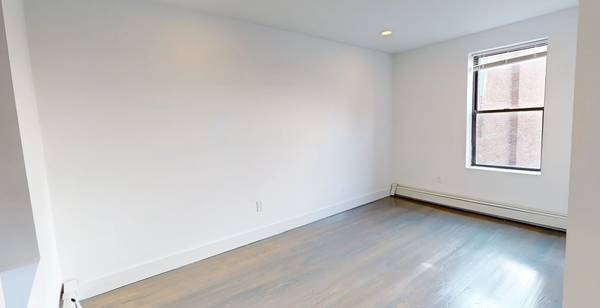 $3,550 / 2br - Beacon Hill – Pet Friendly, On-Site Laundry - Now Available (Boston)63996547007490122