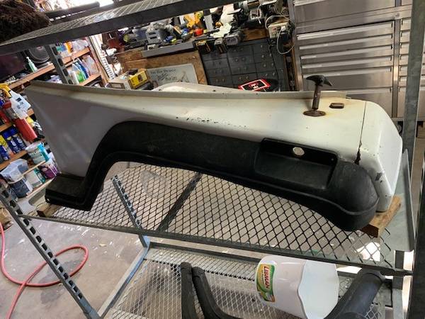 Jeep Wrangler YJ Right front Fender 1
