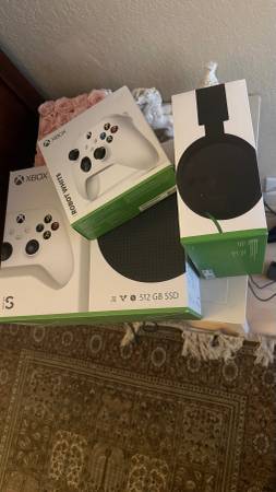 Brand New Xbox Controller & Headset 1