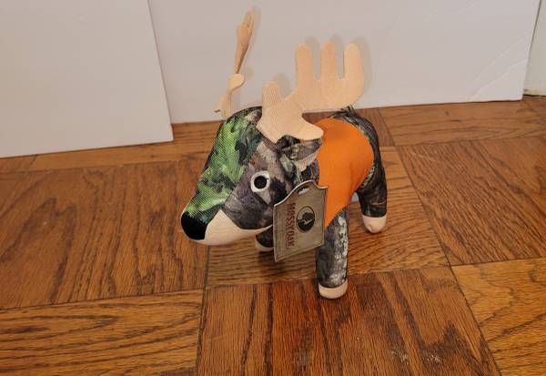 Mossy Oak 8" Camouflage Plush stuffed Deer 1