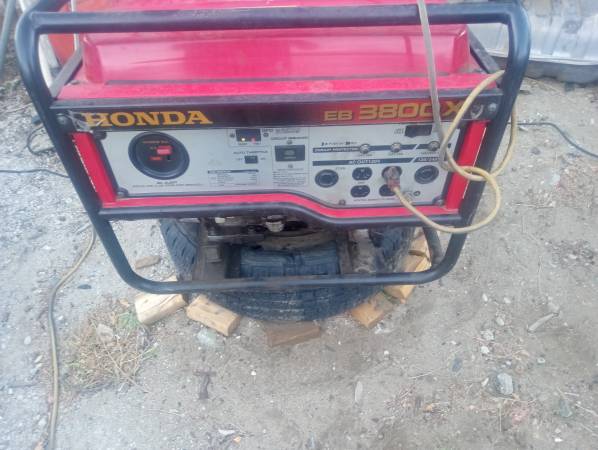 Onan Propane Micro light 2500 \ Honda EB3800X 1