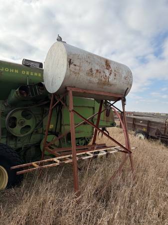 Fuel tanks / stands - $150
