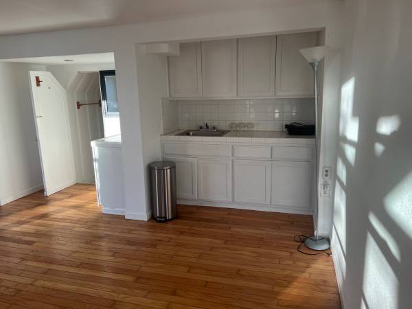 $1,750 / 425ft2 - Quiet In Law needs Tenant (ingleside / SFSU / CCSF)64055523482499123