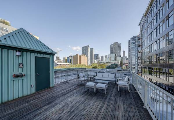 $1,550 Charming Studio Next to Space Needle – Month-to-Month Available Now! (Belltown)63866942057603121