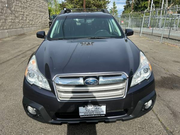 2013 Subaru Outback 2.5i Premium AWD --Comercio local, título limpio, automático - $9,995 (kirkland)63613954511361121