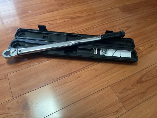 NEW Torque Wrench 1