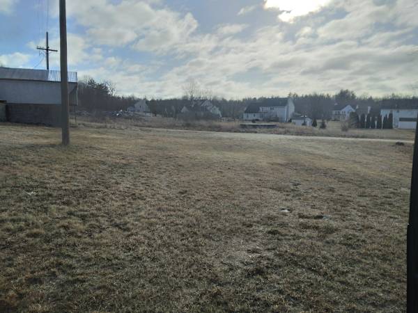 $2 PARKING AND STORAGE (AUBURN, NH)