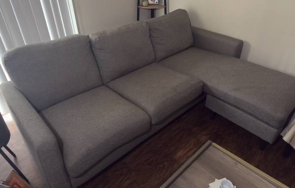 COUCH 1