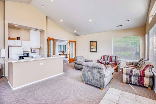 $1,551 / 4br - 1153ft2 - Everything you need, convenient location, affordable 4 bed, 2 bath (Moses Lake)63793087321731122