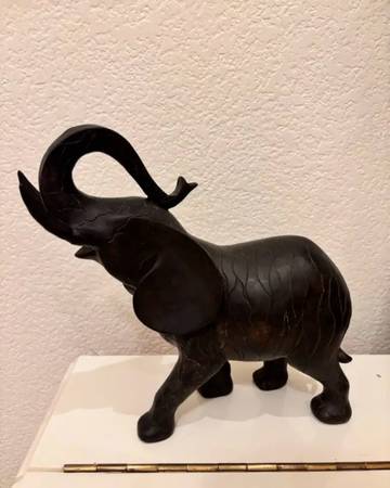 Elephant Sculpture 1