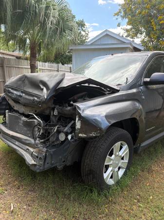 GMC Terrain 2011 SELLING IN PARTS 1