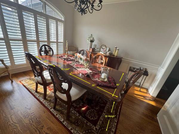 Elegant Solid Wood Formal Dining Room Set (Dovetail Workmanship) 1