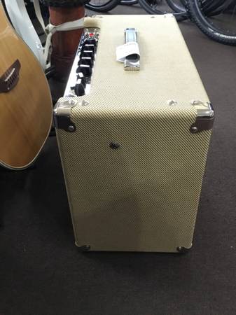PEAVEY CLASSIC 30 II 2-CHANNEL 30 WATTS TWEED W/ FOOTSWITCH - $590 (Escondido)63471472666497123