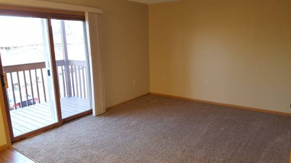 $995 / 2br - Modern 2-Bedroom Apartment in West End Dubuque (Dubuque)63800890235139122