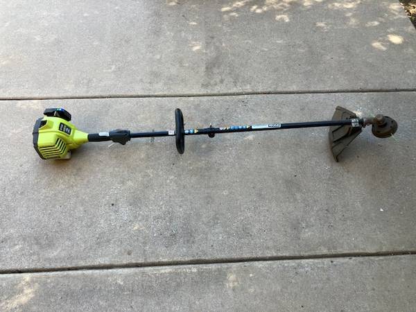 Ryobi 25cc 2-Cycle String Trimmer 1
