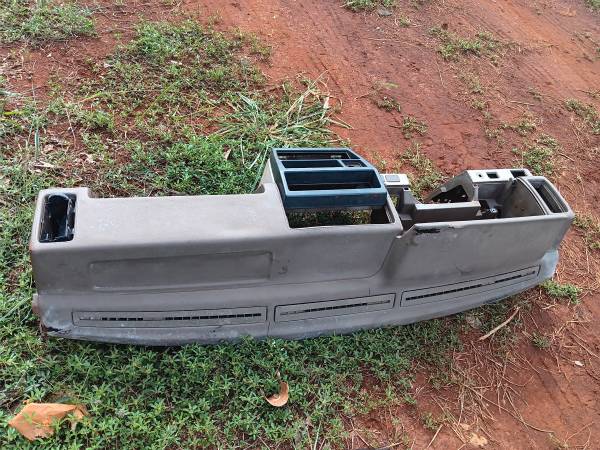 Nissan hardcopy square dash 1