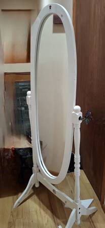 Stand alone full length mirror 1