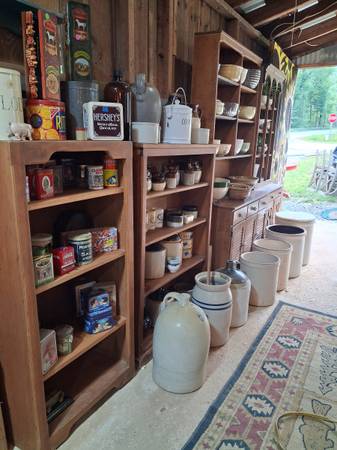 $129,000 / 3500ft2 - Antique and general store (Hendersonville NC)63991227853699124