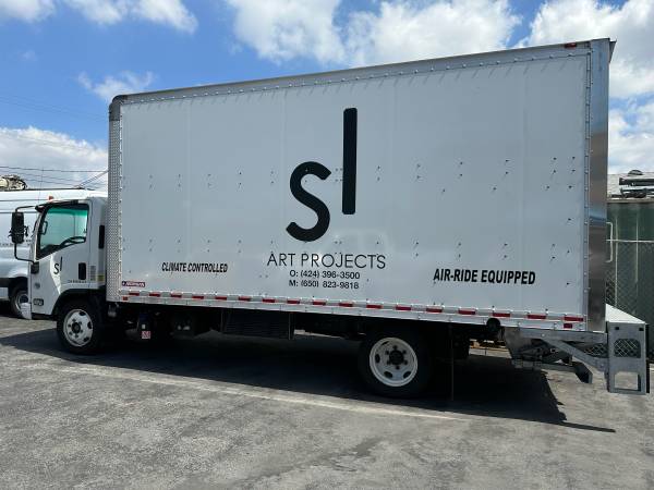 2019 Isuzu NRR - Photo 5