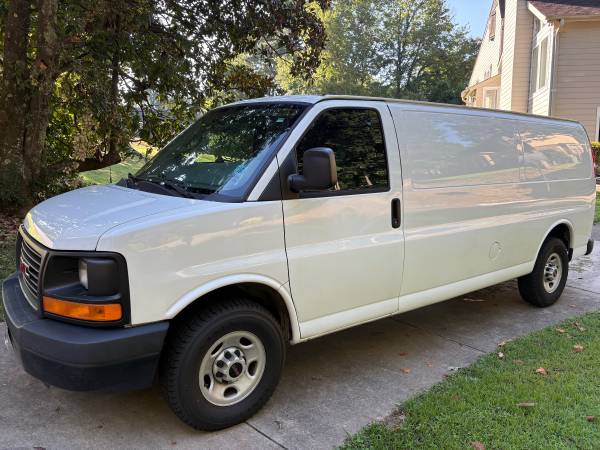 2016 GMC SAVANA 2500 - Photo 2