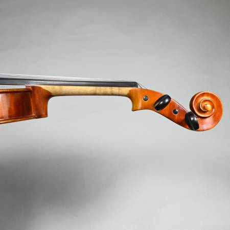 1/2 Suzuki Violin No. 300 (Intermediate) Japan Sugito Bow -Full