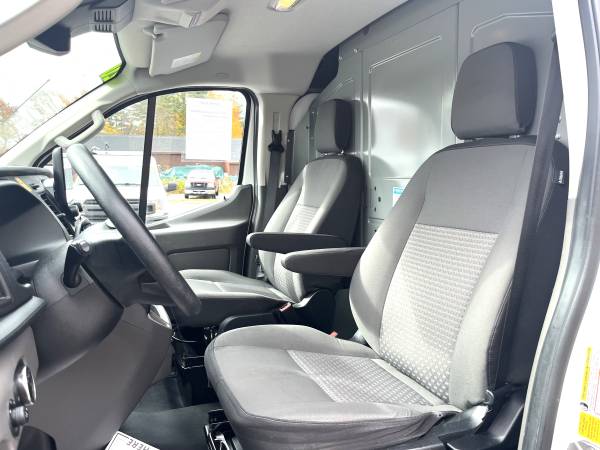 2020 Ford Transit 150 - Photo 7