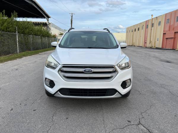 2018 Ford Escape SE - $4,900 (Miami)63470425678977121