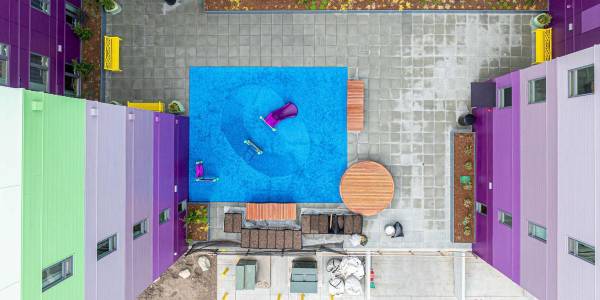 $1,225 / 2br - 722ft2 - Sala de lavandería sin monedas en el lugar, Bastantes soportes para bicicletas en el estacionamiento (Hilltop)63688462501249124