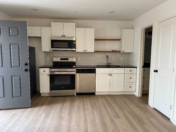 $1155.00 / 1br - 530ft2 - Cozy 1 Bed, 1 Bath Apartment in Gatesville | $1035/mo | Available 09/063843414011139124