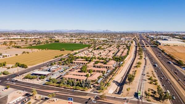 $1,299 / 2br - 660ft2 - Servicios pagados, piso de tablones, 2 dormitorios y 2 baños (8225 W McDowell Road, Phoenix, AZ)63623968818819124