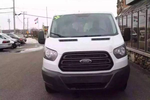 2015 Ford Transit 250 Van - Financing Available! - $15,90063618752480899122