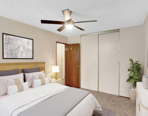 $1,595 / 2br - TUESDAY OPEN HOUSE + Additional Storage, Visitor & Reserved Parking (Milwaukie Heights)64039055091841124