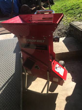 Troybilt Woodchipper 1