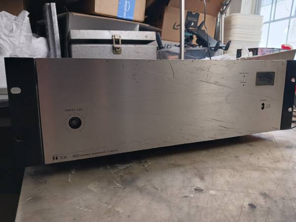TOA 900 Series Amplifier P-924A Professional - $100 (11224)63470440862337120